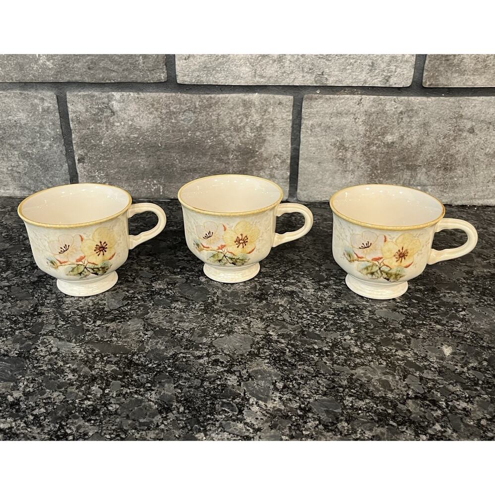 3 Vintage Mikasa Avante FE 902 Firenze Footed Coffee Tea Cups Pink Flowers